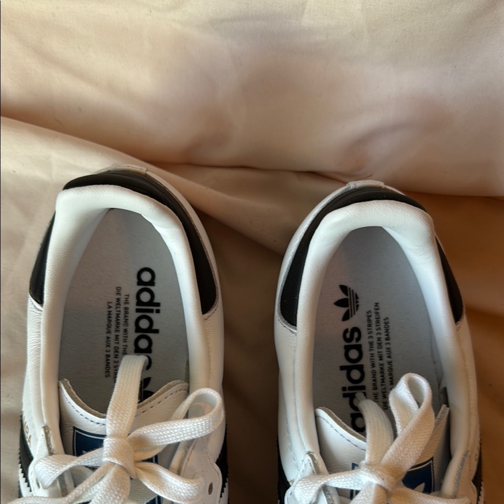 NIB Adidas Samba OG Men's Sneakers - Picture 4 of 7